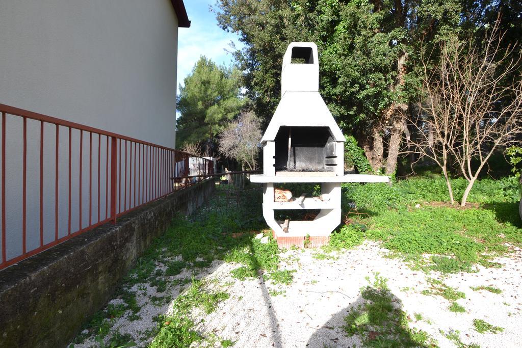 Apartments Kresan Sukošan Exterior foto